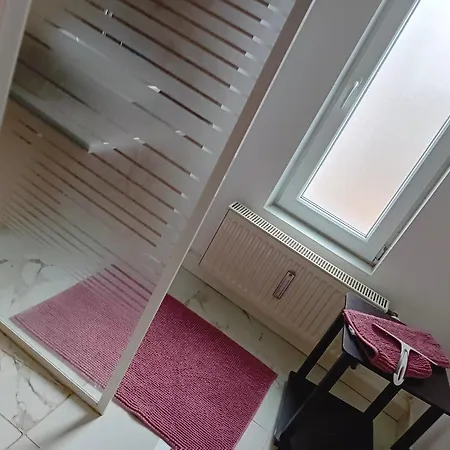 아파트 Stellas Monteurwohnung 크림미트샤우