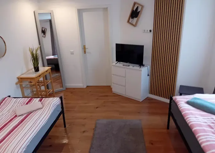 Stellas Monteurwohnung * Crimmitschau
